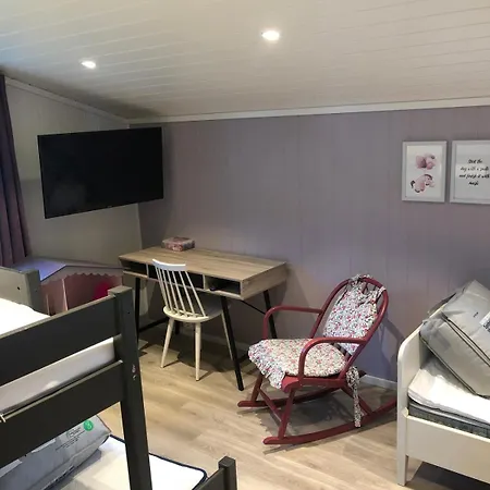 Βίλα Barnevennlig Med Og Hage - Wifi *