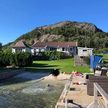 ヴィラ Barnevennlig Med Og Hage - Wifi *