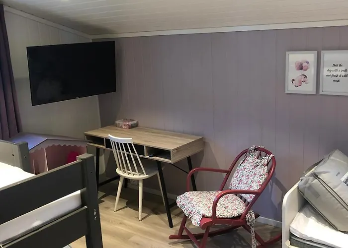 别墅 Barnevennlig Med Og Hage - Wifi *