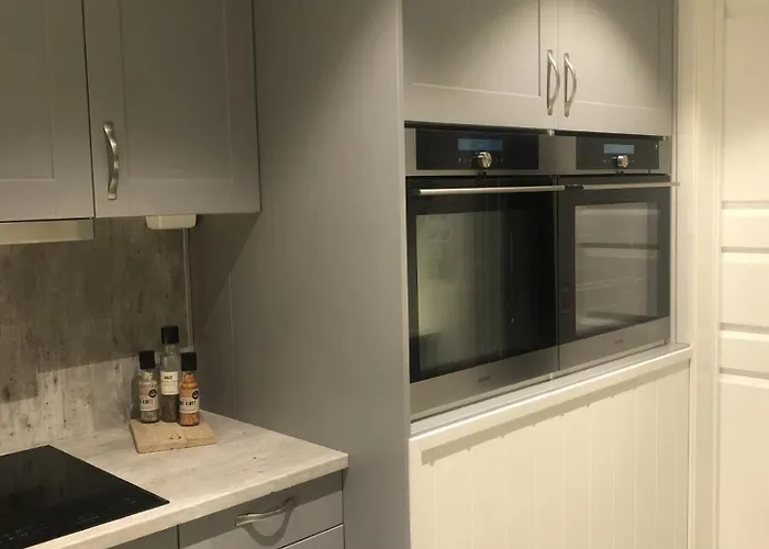 Barnevennlig Med Og Hage - Wifi 别墅