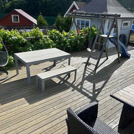 Barnevennlig Med Og Hage - Wifi * Sogne