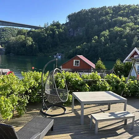 Barnevennlig Med Og Hage - Wifi Sogne